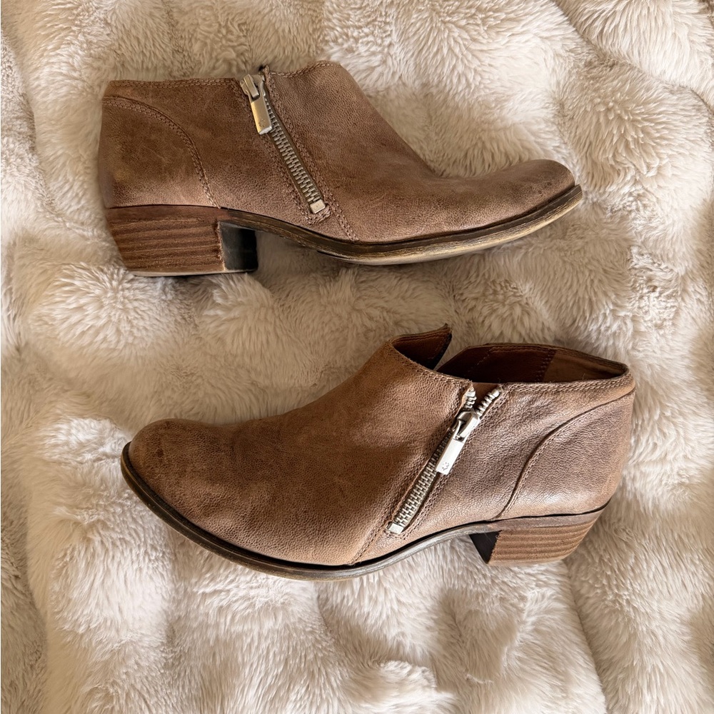 Lucky Brand Tan Leather Ankle Booties with Zipper